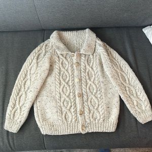 Cable hand knit beige flecked cardigan for ages 3-5 years EUC